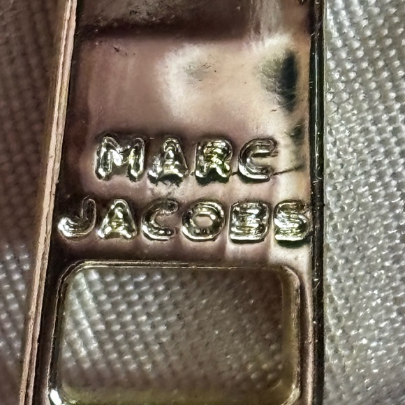 Marc Jacobs Pink Crossbody Bag with Gold Chain - Picture 7 of 10